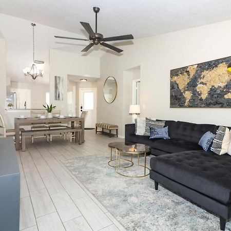 Lilys Stylish Villa Close To Disney Ideal For Long Stays Орландо Екстер'єр фото