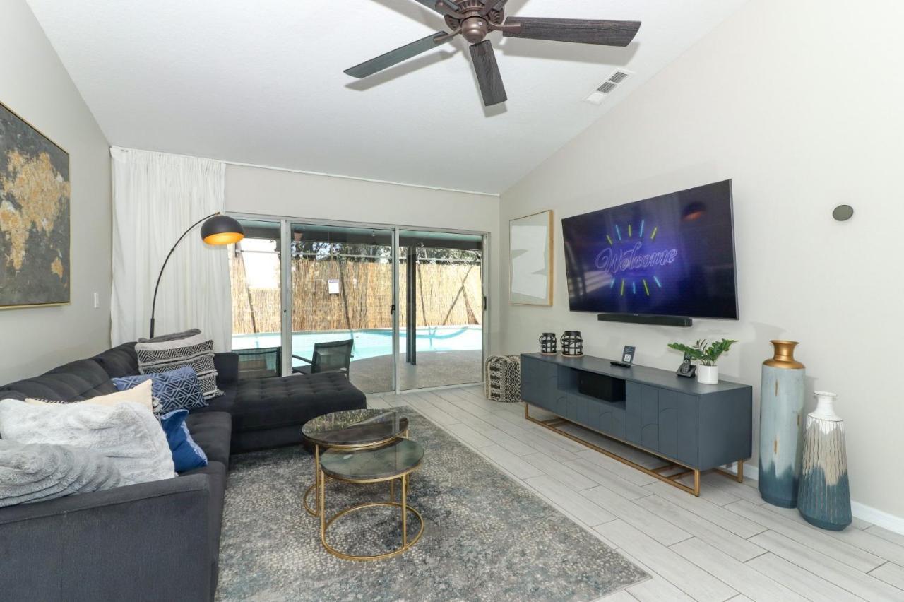 Lilys Stylish Villa Close To Disney Ideal For Long Stays Орландо Екстер'єр фото