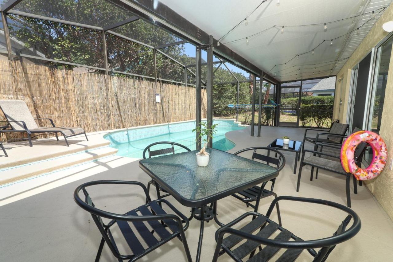 Lilys Stylish Villa Close To Disney Ideal For Long Stays Орландо Екстер'єр фото