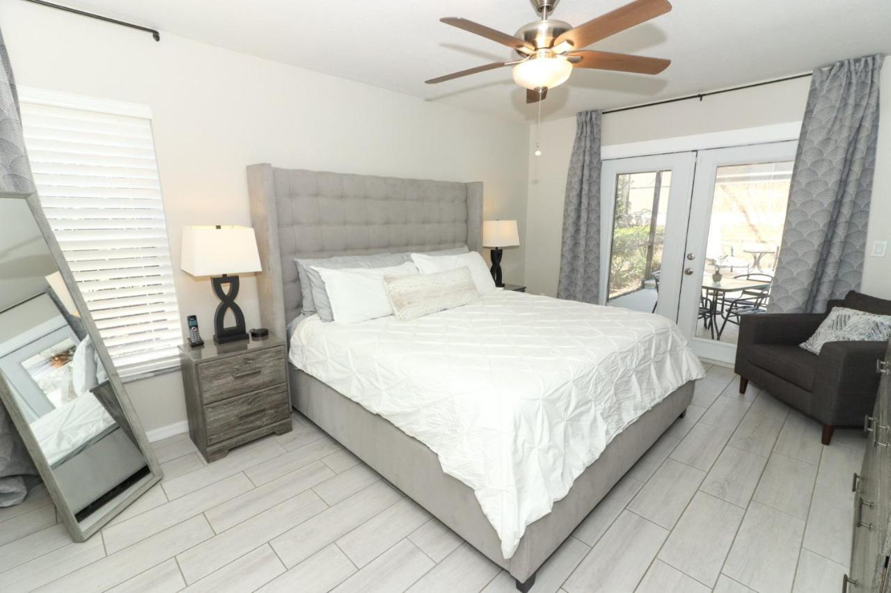 Lilys Stylish Villa Close To Disney Ideal For Long Stays Орландо Екстер'єр фото