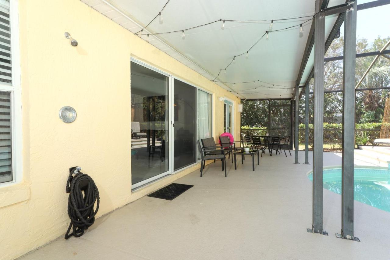 Lilys Stylish Villa Close To Disney Ideal For Long Stays Орландо Екстер'єр фото